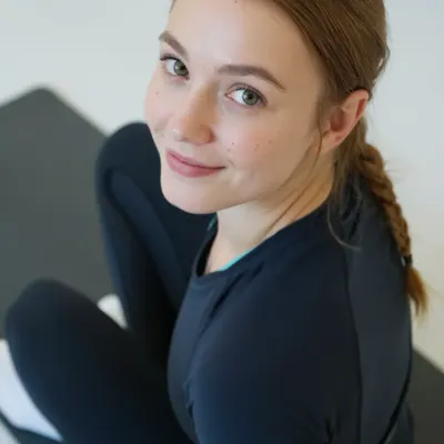 Тёплая Полина